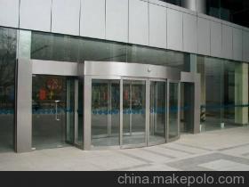 凯丰恒业 高品质旋转门与工业门解决方案的卓越供应商